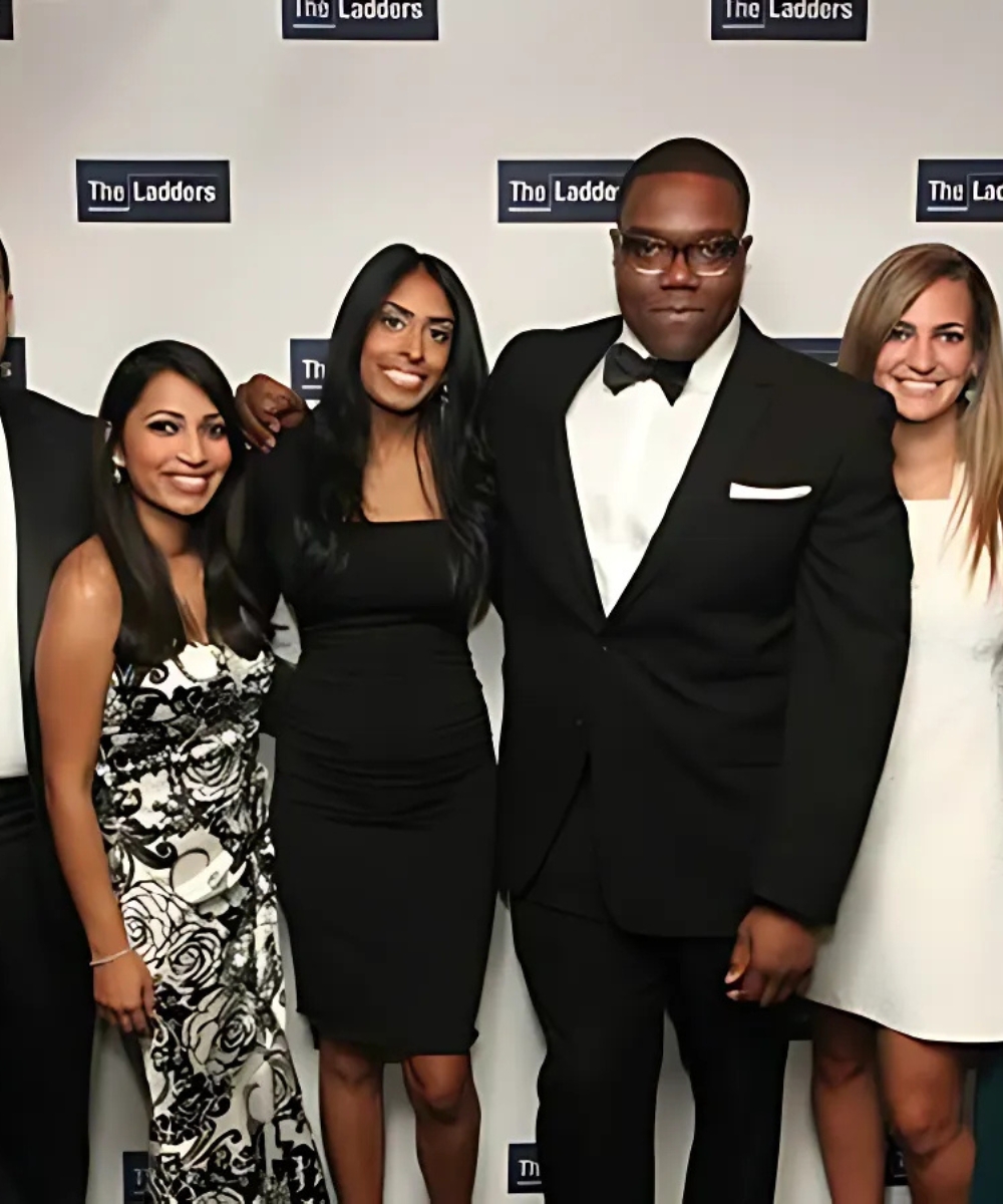 Guests in Formal Attire at Jacksonville Yacht
